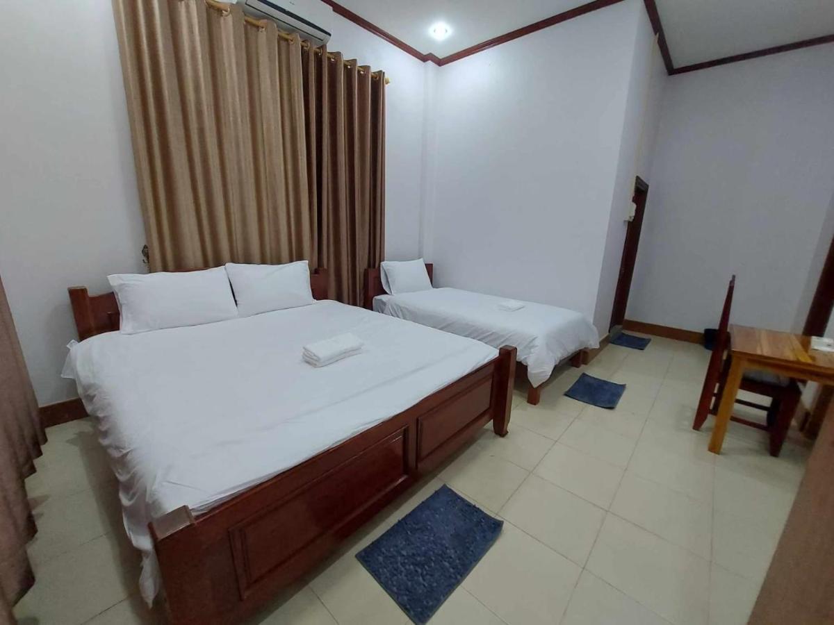 Inthavong Hotel/Guest House Vang Vieng Exterior foto
