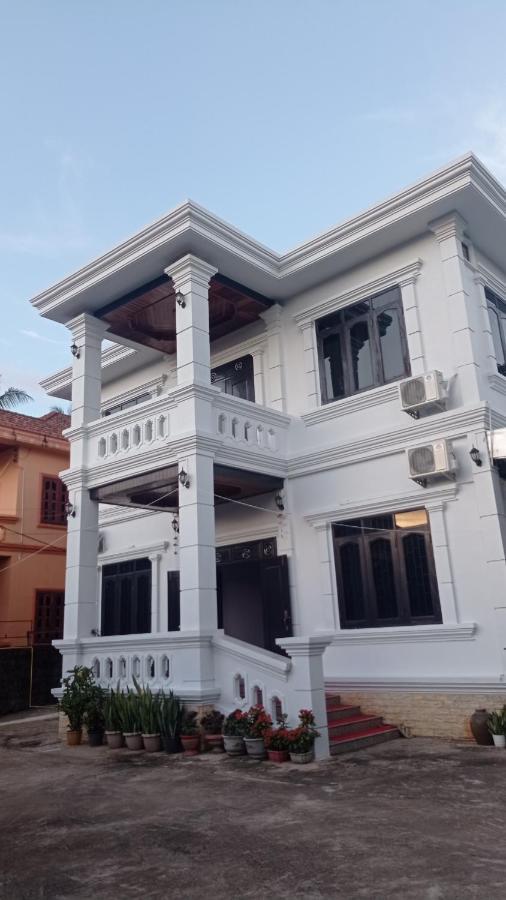 Inthavong Hotel/Guest House Vang Vieng Exterior foto